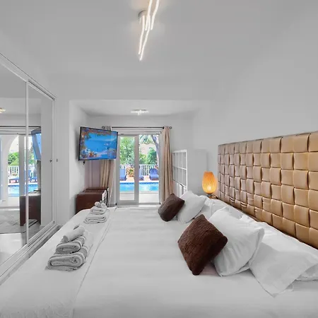 Villacinco Villa Sitio de Calahonda