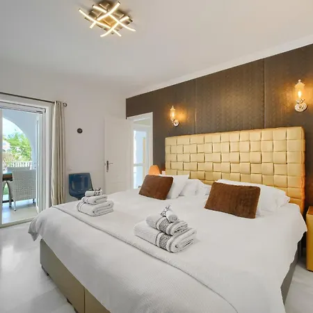 Villacinco Sitio de Calahonda